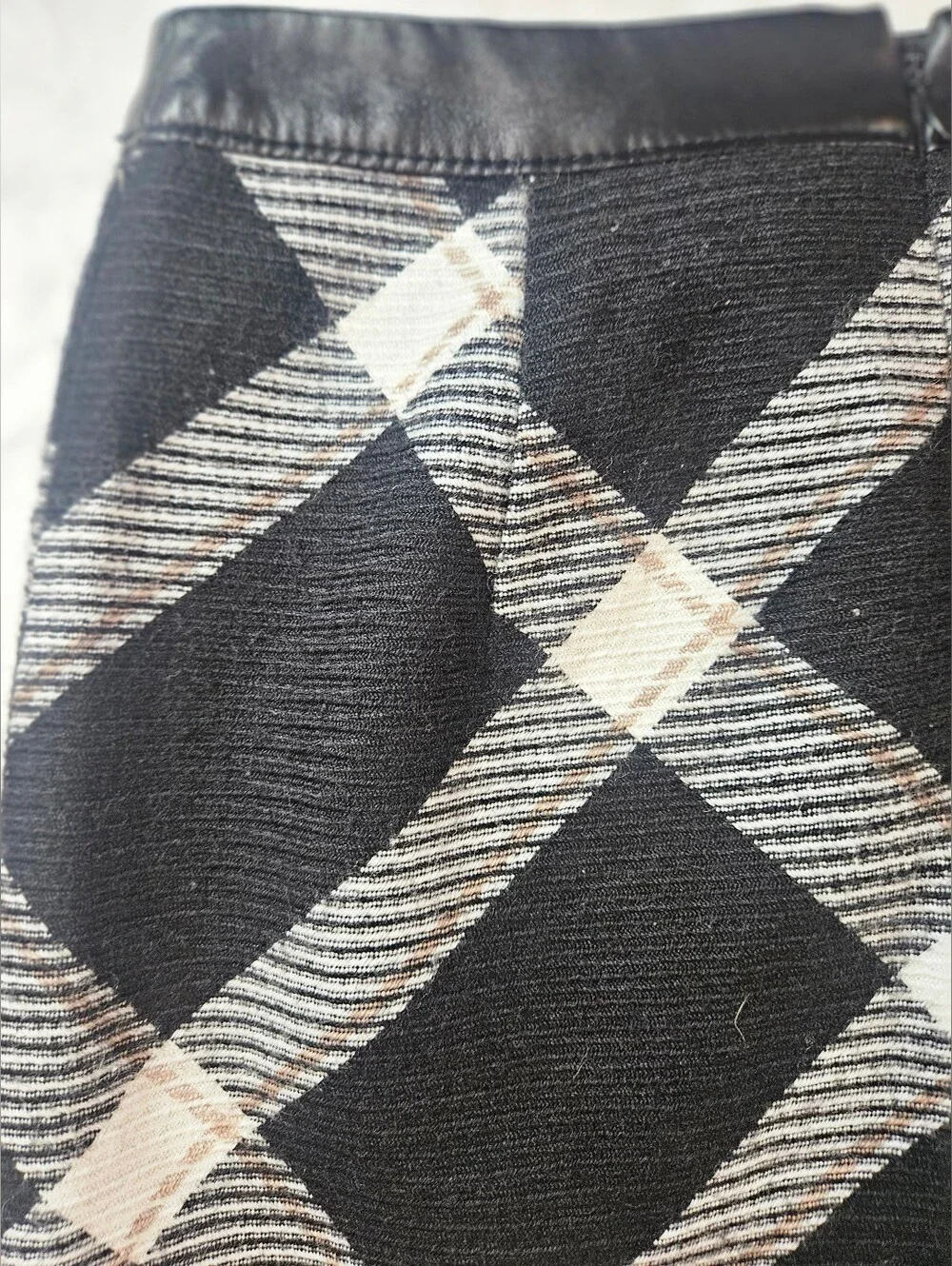 White House Black Market Womens Black & White Plaid Faux Leather Mini Skirt Sz 0